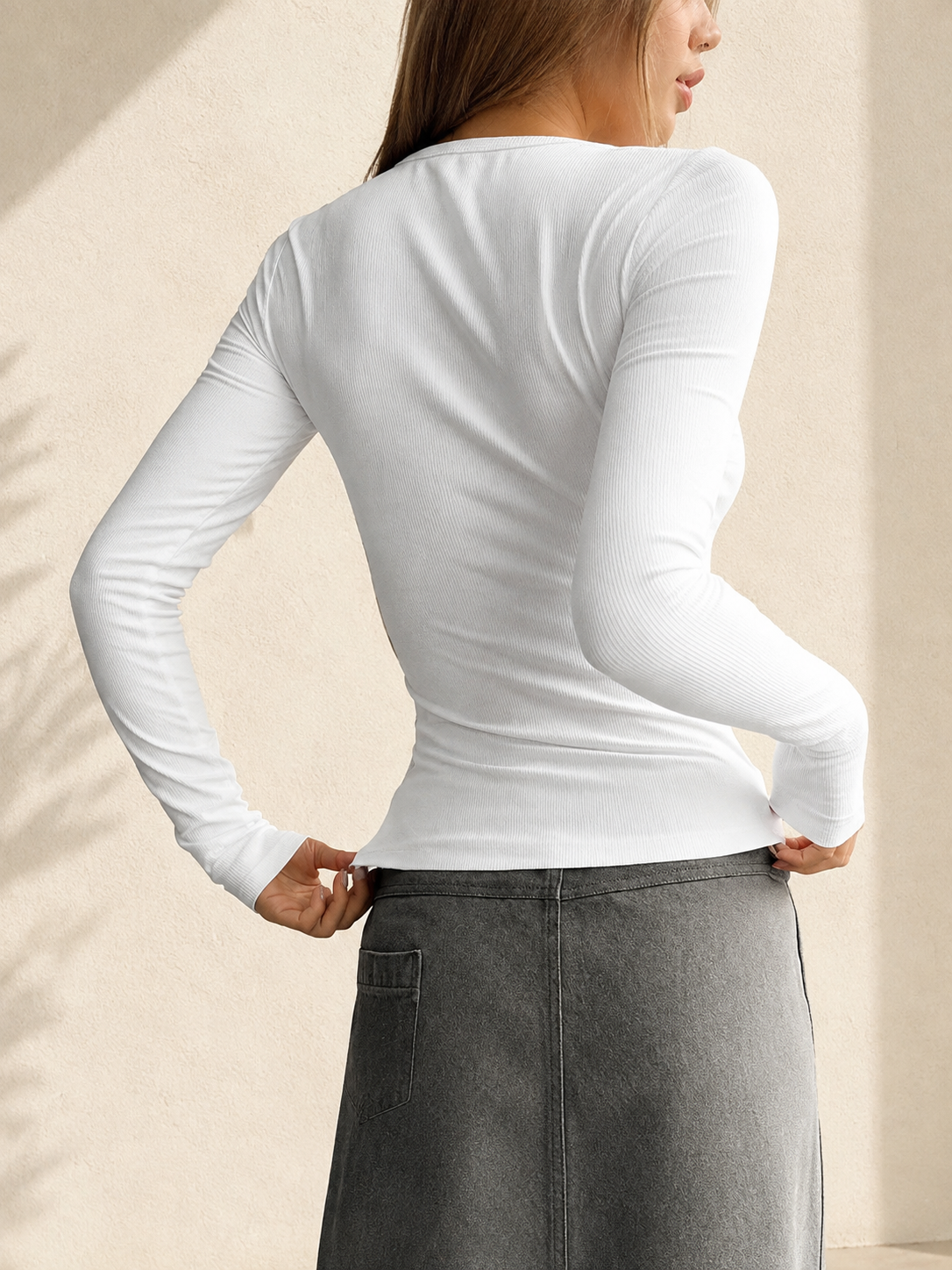 ESSENTIAL RIBBEL HENLEY TOP
